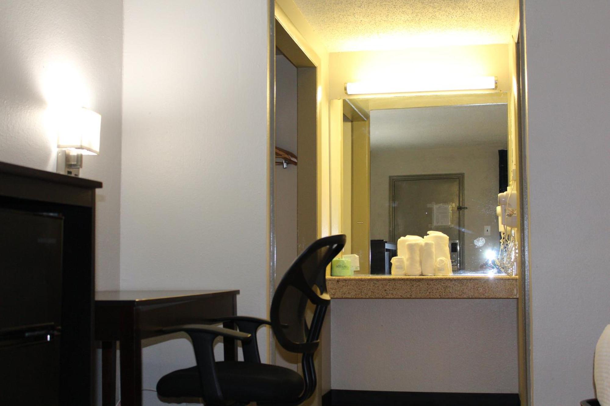 Days Inn By Wyndham Wrightstown Mcguire Afb Bordentown Dış mekan fotoğraf