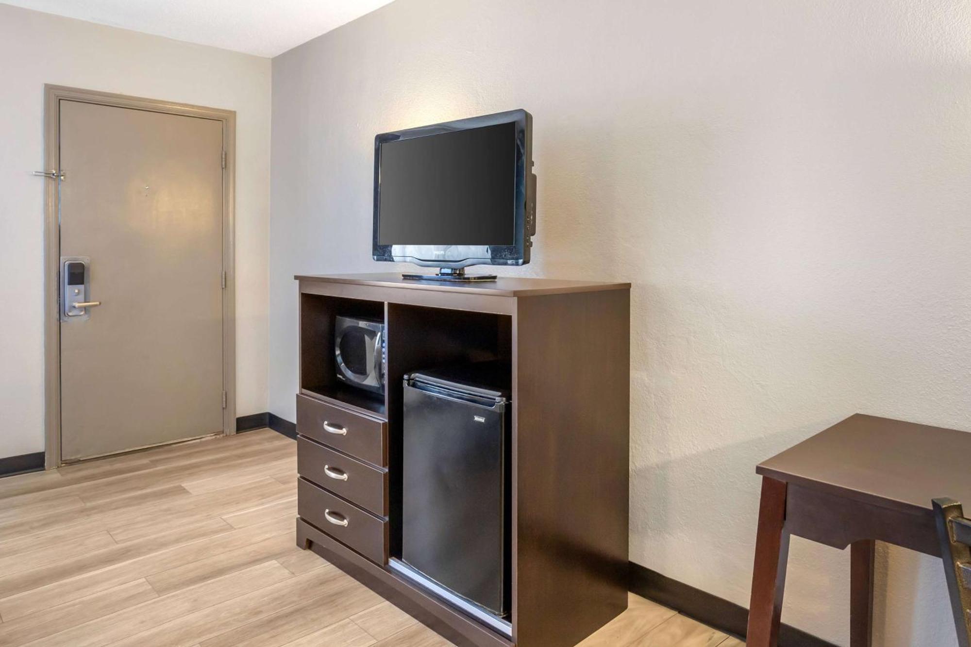 Days Inn By Wyndham Wrightstown Mcguire Afb Bordentown Dış mekan fotoğraf