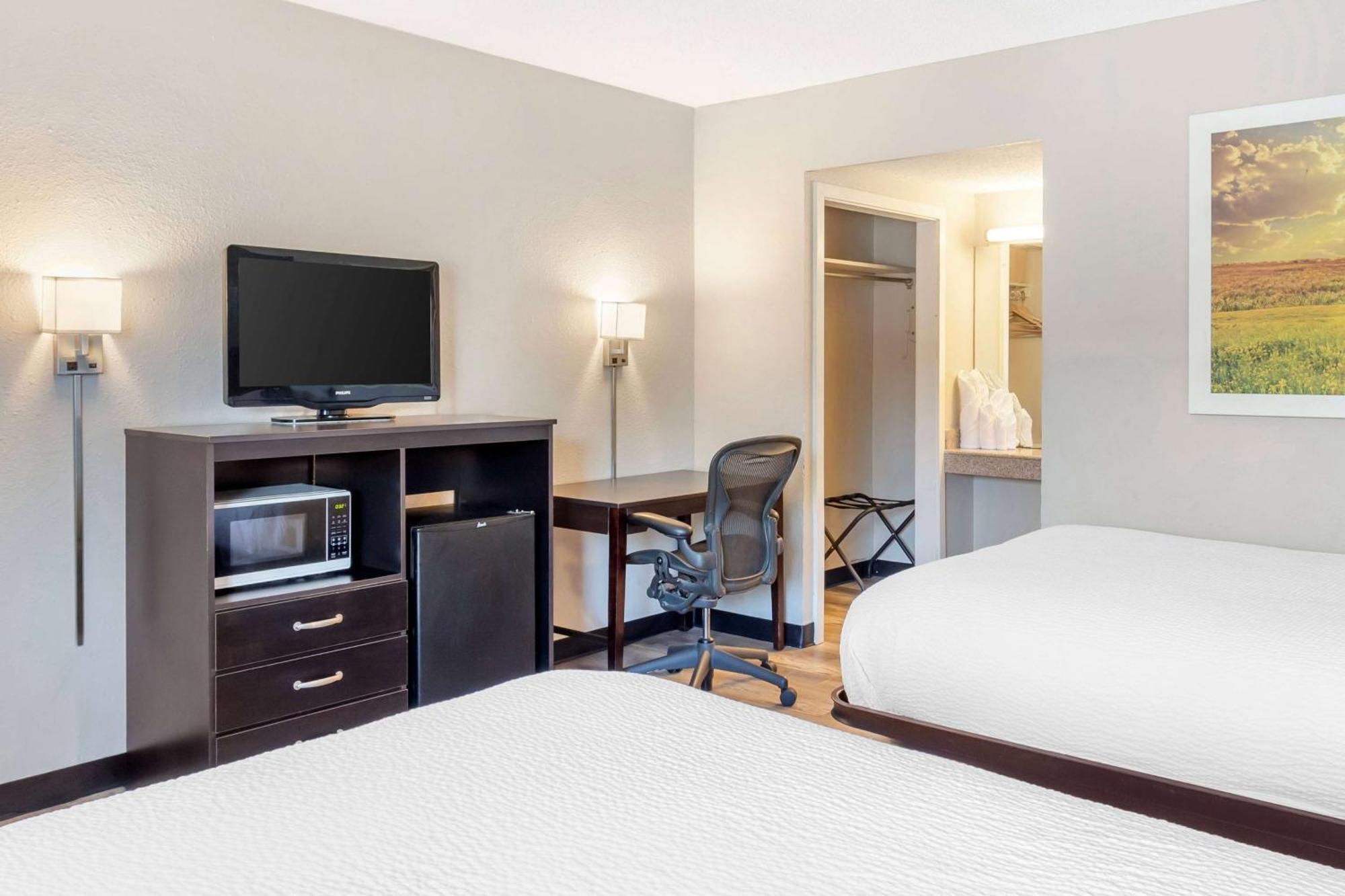 Days Inn By Wyndham Wrightstown Mcguire Afb Bordentown Dış mekan fotoğraf